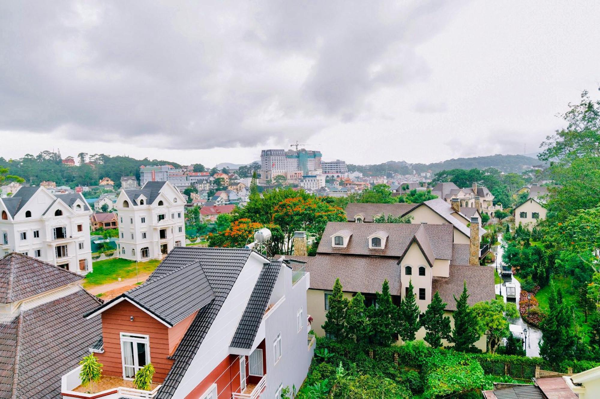 Anh Duc Hotel Da Lat City Exterior photo