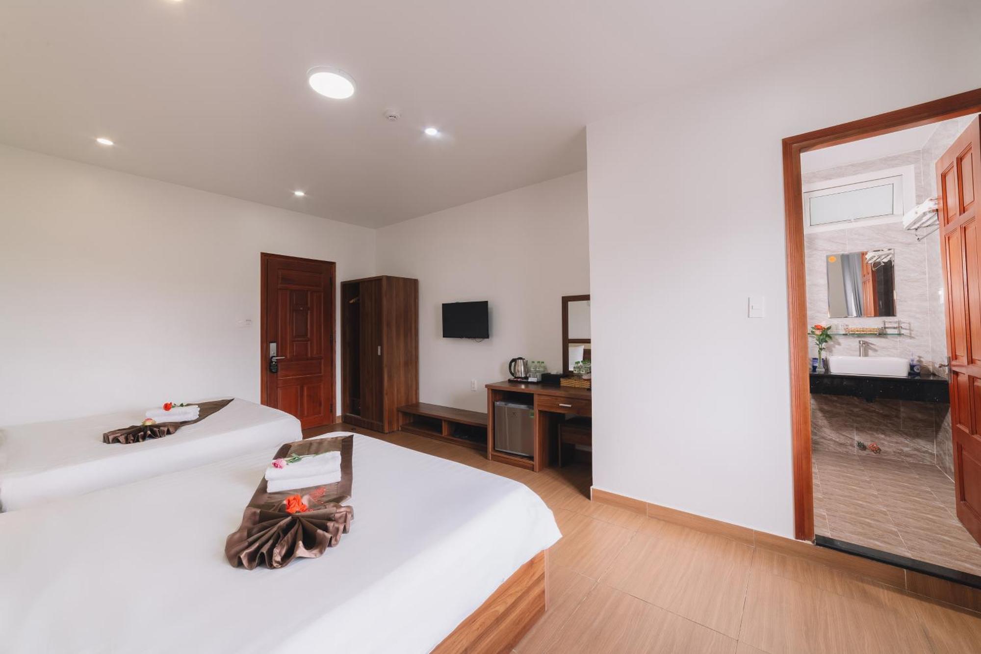 Anh Duc Hotel Da Lat City Exterior photo