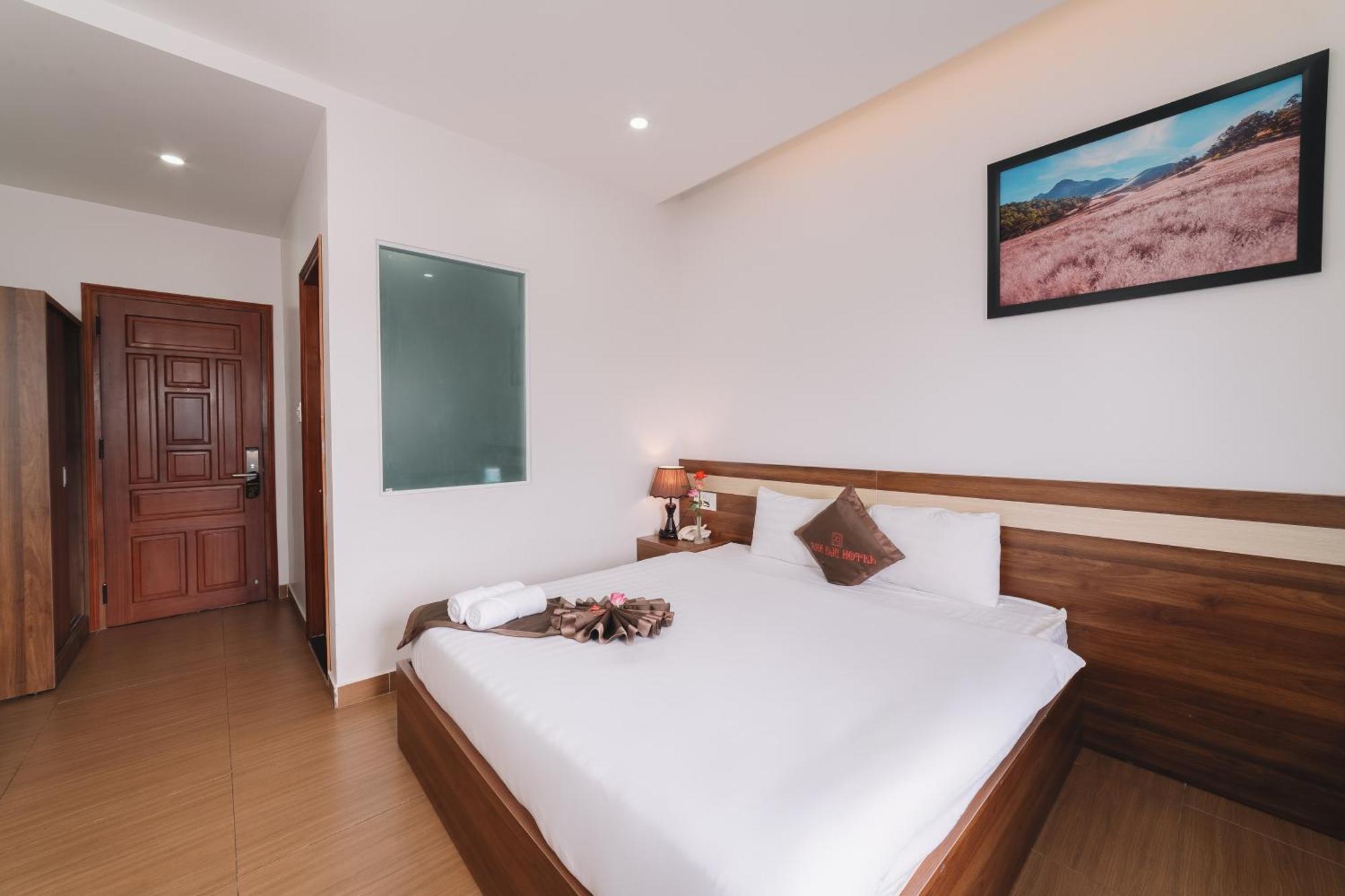 Anh Duc Hotel Da Lat City Exterior photo