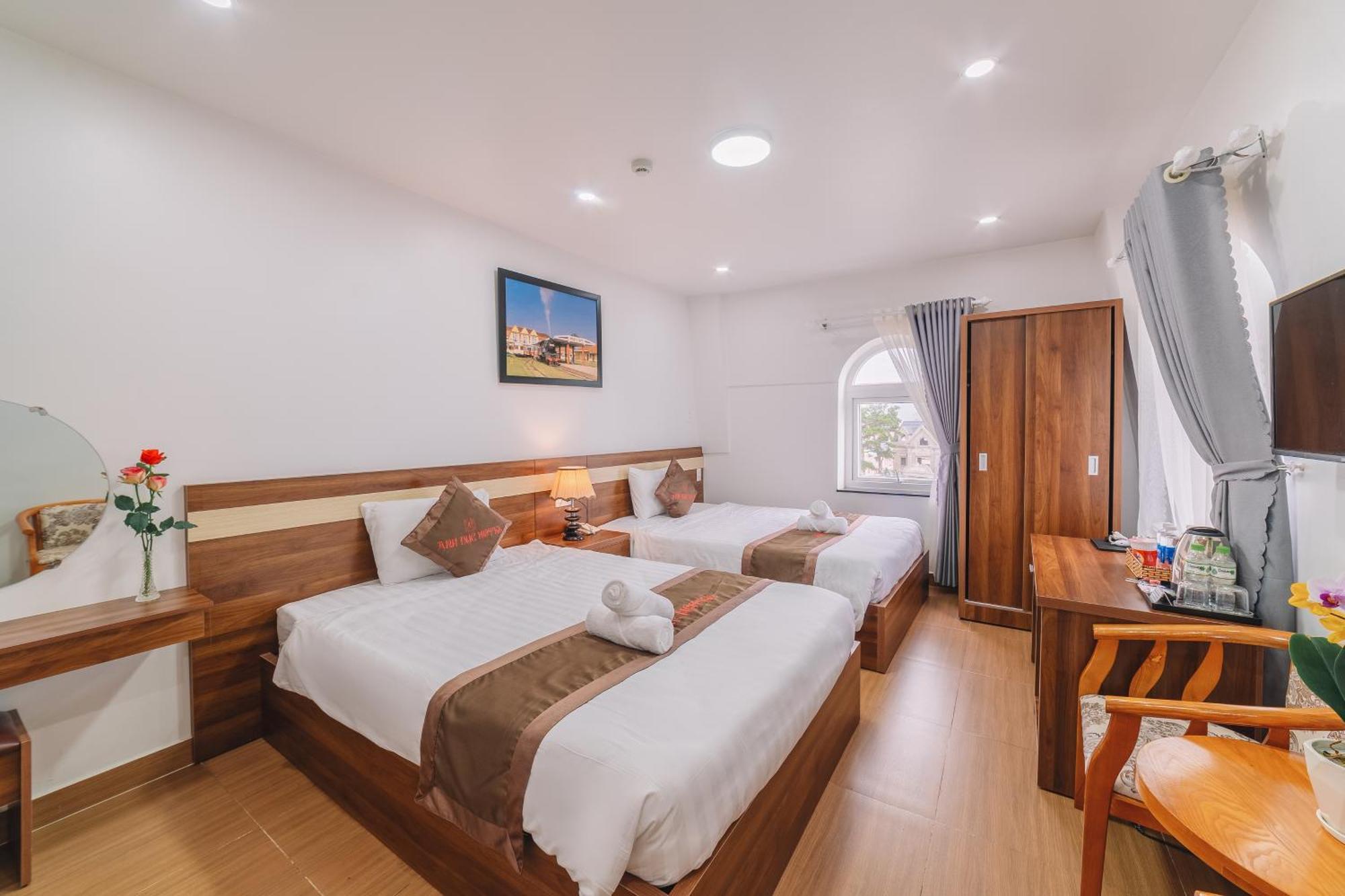Anh Duc Hotel Da Lat City Exterior photo